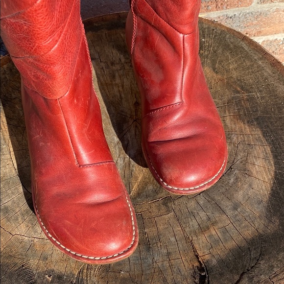 Vintage Women’s Red Doc Martens Leather Boots Size 5 (US) - Picture 5 of 11